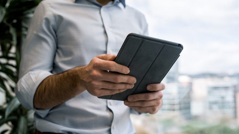 make phone call from ipad wifi