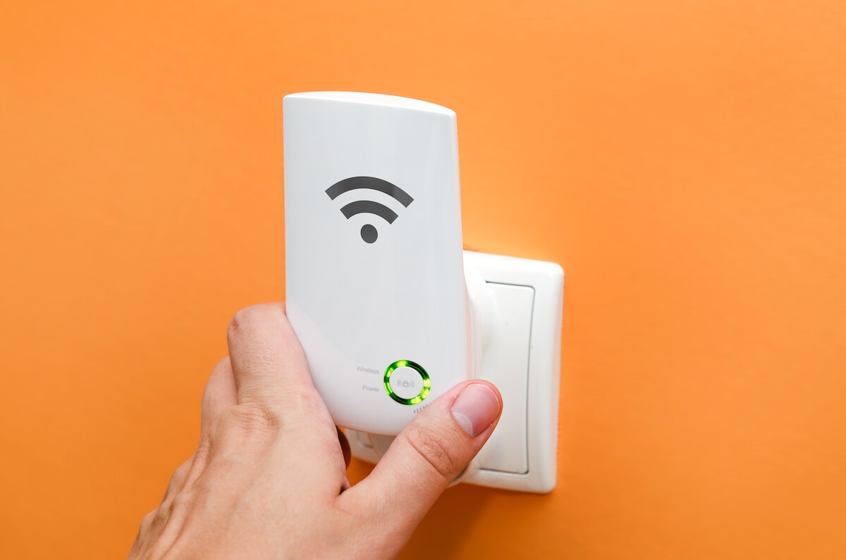 Best WiFi Extender for Optimum