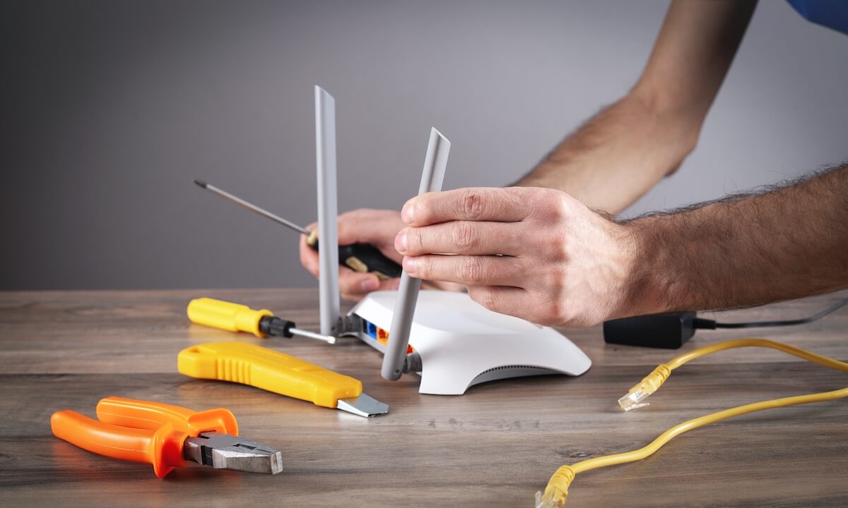 How to Connect Router to Modem